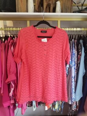 Women's Pink Short Sleeve Top